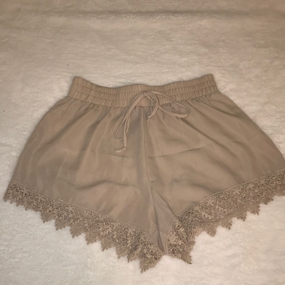UK2LA Beige Dress Short - Picture 1 of 3